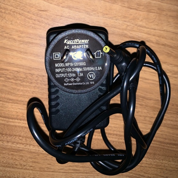 LED Projector - Picture 9 of 16